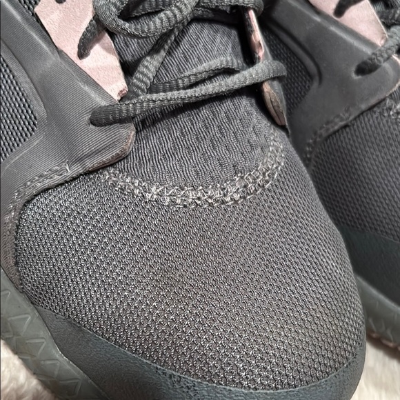 Reebok Gray and Pink Composite Toe Work Shoes size 12 - Picture 12 of 12